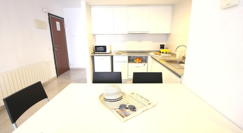 ปิแยร์ แอนด์ วาก็องซ์ เบนิดอร์ม เลบันเต Apartment ภายนอก รูปภาพ