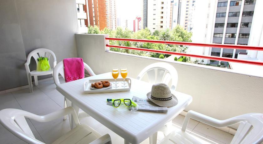 ปิแยร์ แอนด์ วาก็องซ์ เบนิดอร์ม เลบันเต Apartment ภายนอก รูปภาพ