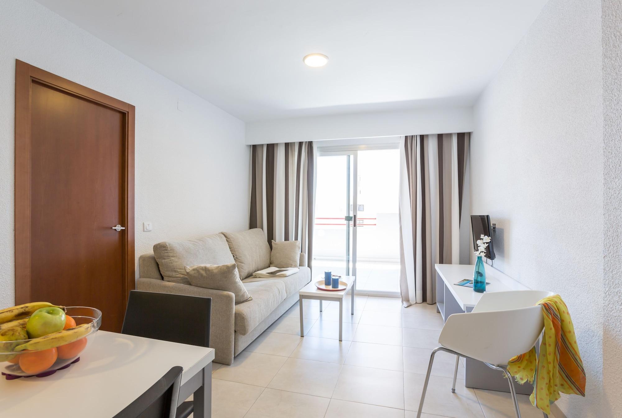ปิแยร์ แอนด์ วาก็องซ์ เบนิดอร์ม เลบันเต Apartment ภายนอก รูปภาพ