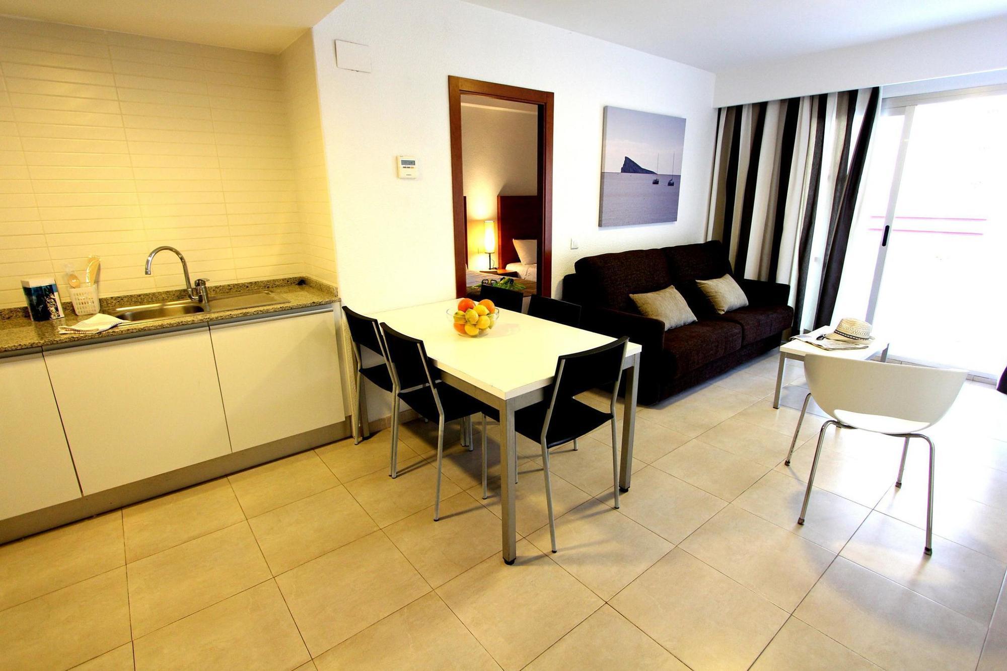 ปิแยร์ แอนด์ วาก็องซ์ เบนิดอร์ม เลบันเต Apartment ภายนอก รูปภาพ