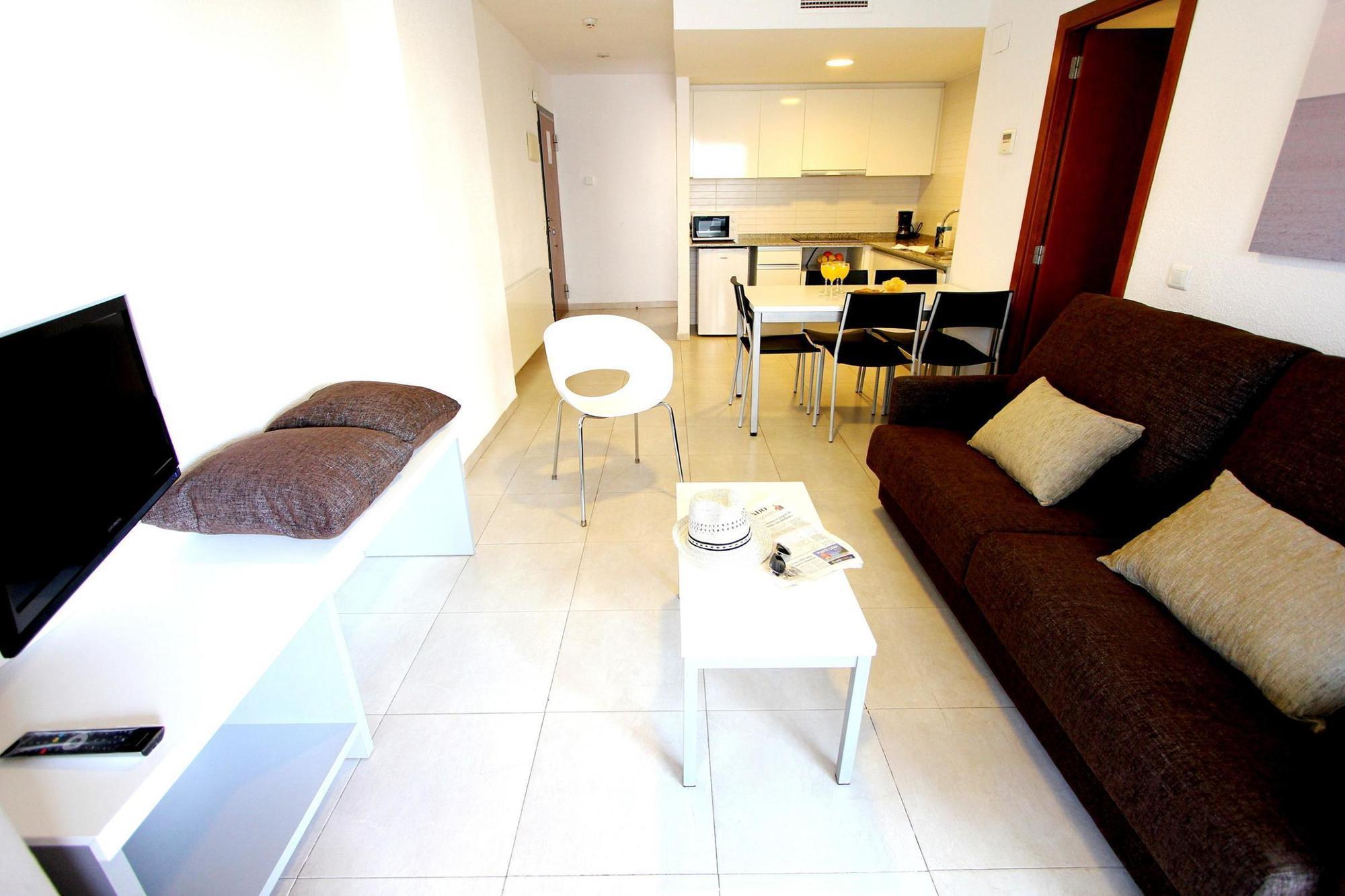 ปิแยร์ แอนด์ วาก็องซ์ เบนิดอร์ม เลบันเต Apartment ภายนอก รูปภาพ