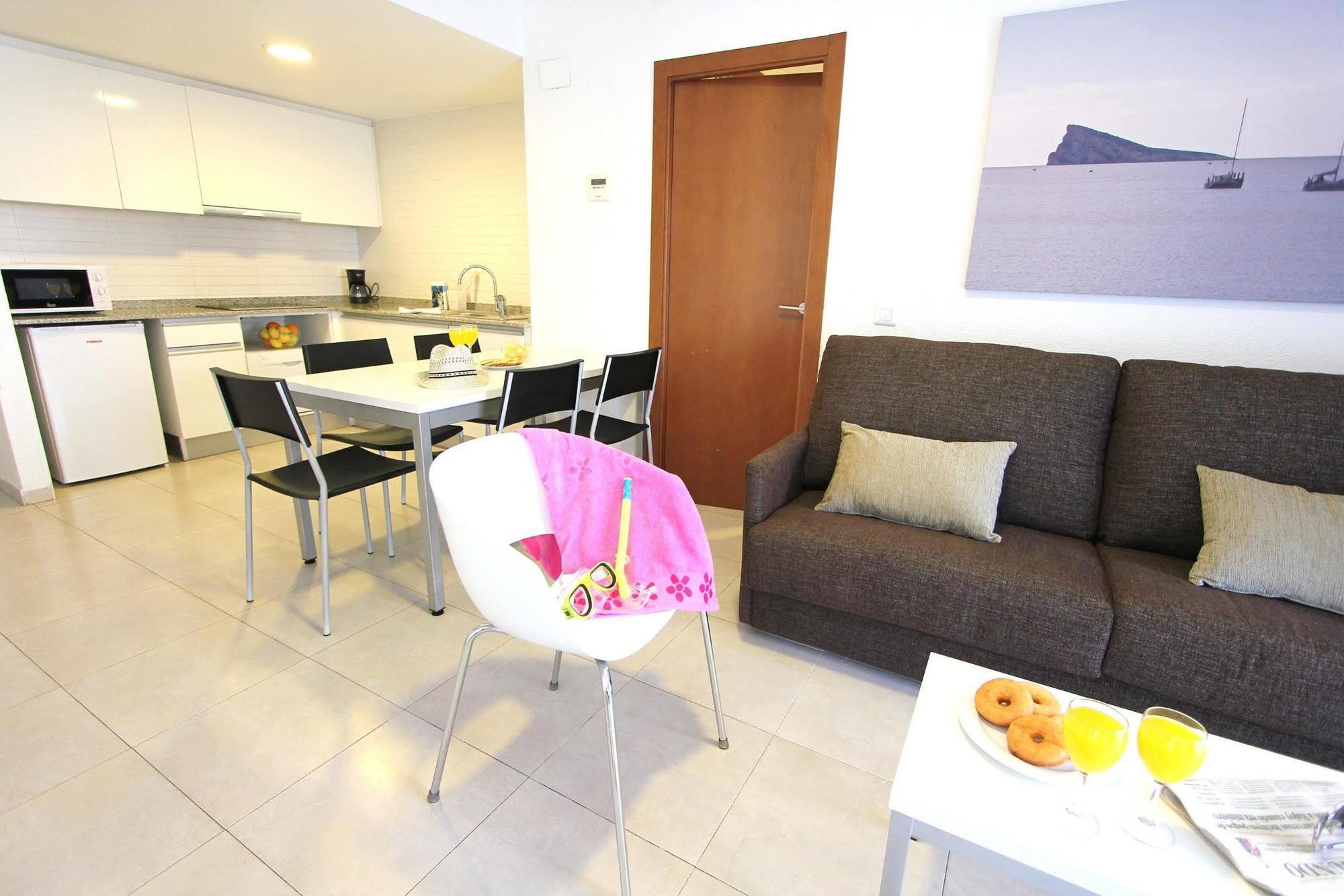 ปิแยร์ แอนด์ วาก็องซ์ เบนิดอร์ม เลบันเต Apartment ภายนอก รูปภาพ