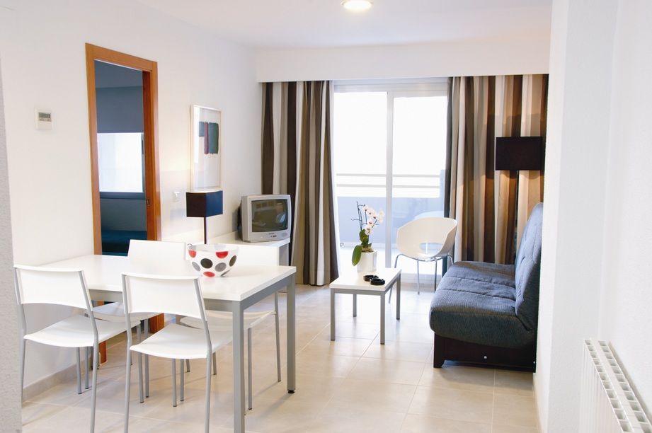 ปิแยร์ แอนด์ วาก็องซ์ เบนิดอร์ม เลบันเต Apartment ภายนอก รูปภาพ